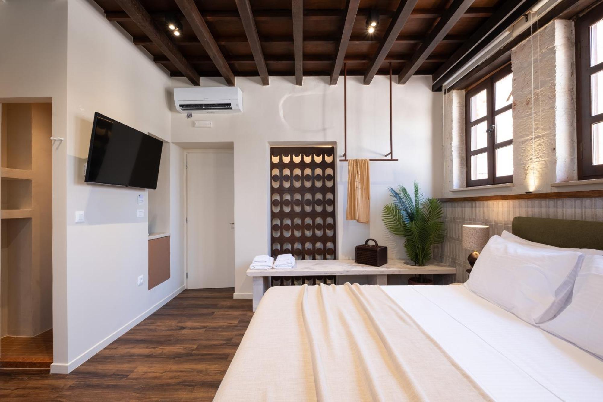 Qualia Slowlife Suites Chania  Bagian luar foto